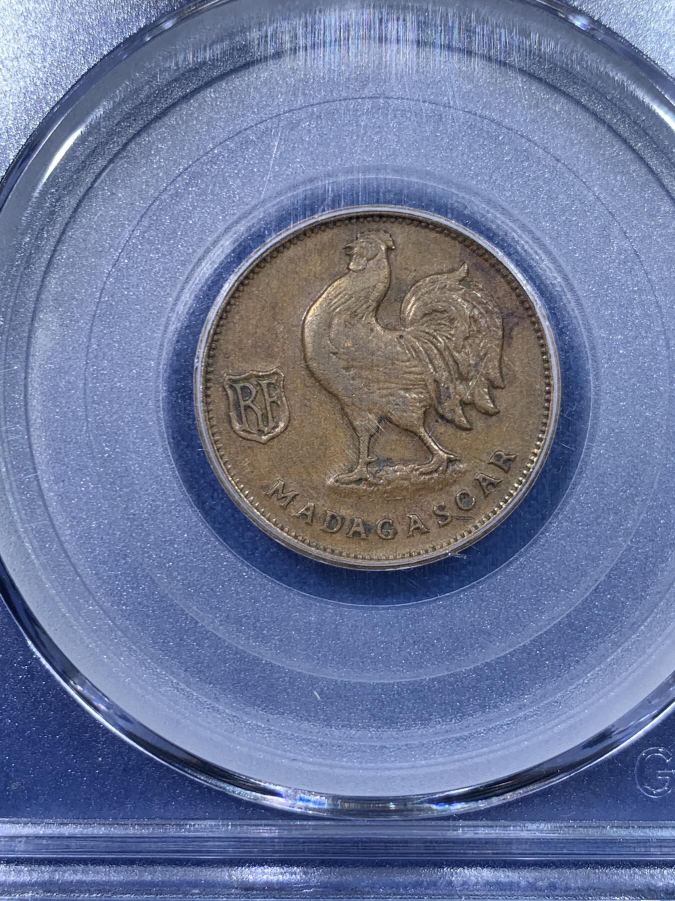 《竞宝斋》第434场 周日，周一2场连拍 （全场包邮） 两枚一组 公博 XF45 法属马达加斯加1943年1法郎和50分