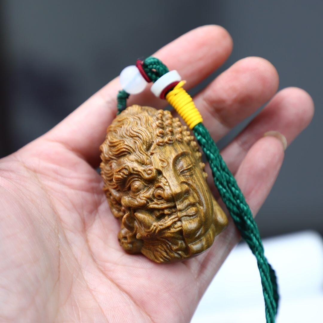 听雨轩（16）木雕 绿檀木手工雕刻佛魔一念之间手把件 6cm
