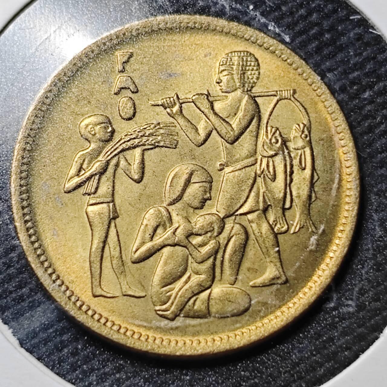 KK钱币收藏小铺  第363场  2月预留时间 周末发货  埃及10米利姆铜币 纪念币 好品