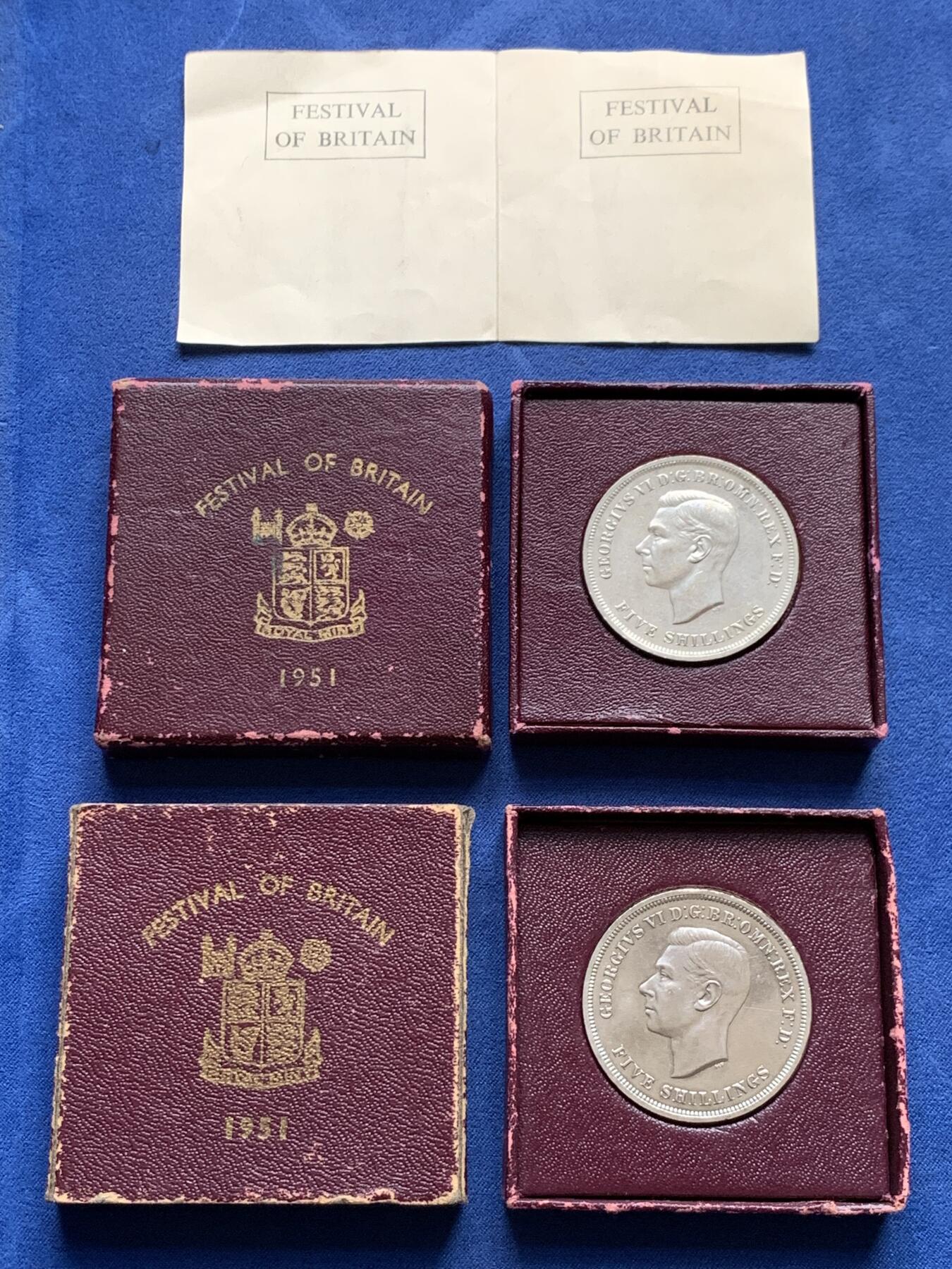 《竞宝斋》第434场 周日，周一2场连拍 （全场包邮） 英国1951年乔治六世马剑1克朗 两枚一组 带两种不同原盒 细节见图