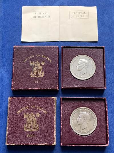 《竞宝斋》第434场 周日，周一2场连拍 （全场包邮） - 英国1951年乔治六世马剑1克朗 两枚一组 带两种不同原盒 细节见图