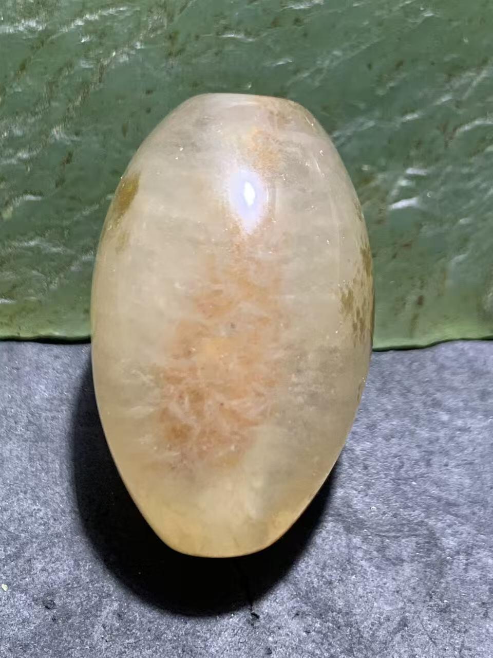 精美冰飘糖心料战国红玛瑙随形勒子一颗！