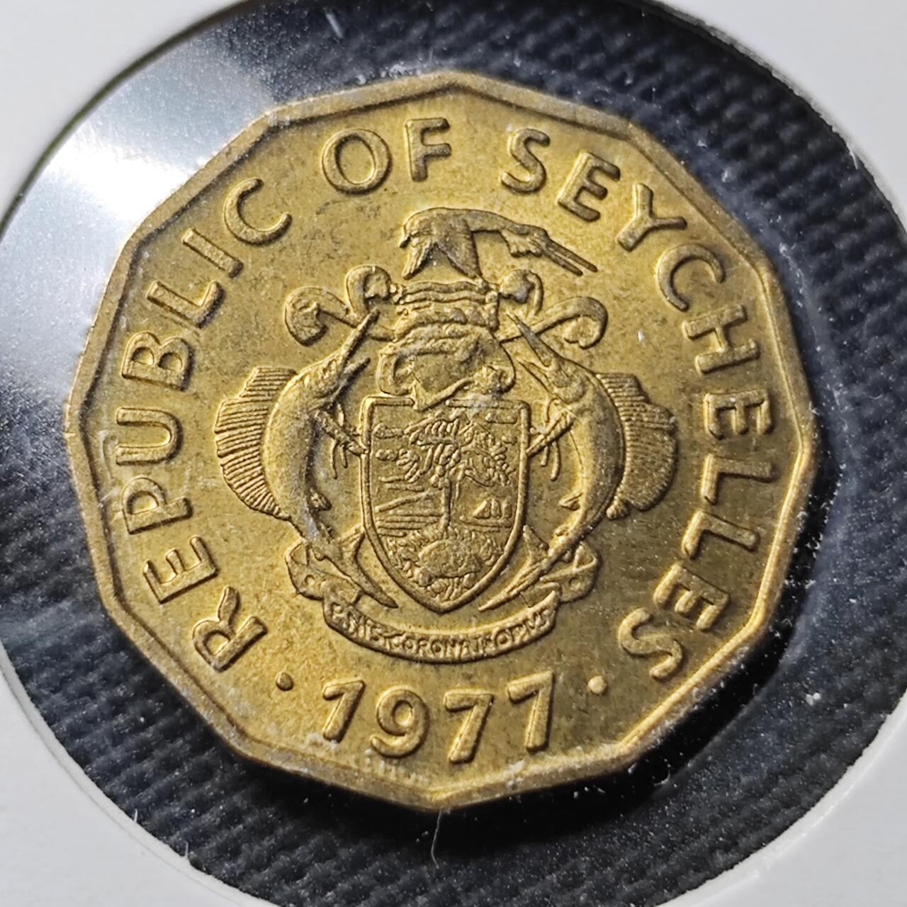 KK钱币收藏小铺  第363场  2月预留时间 周末发货  1977塞舌尔10分铜币 剑鱼