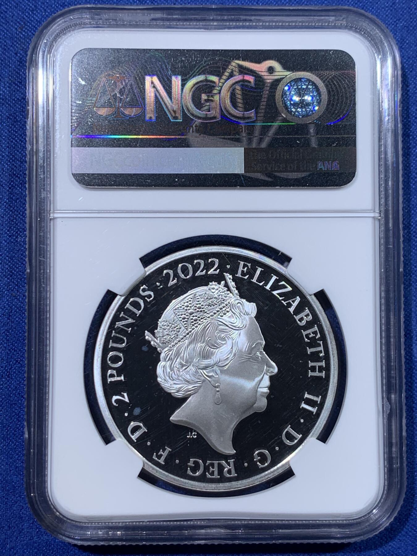 《竞宝斋》第434场 周日，周一2场连拍 （全场包邮） 四枚一组 NGC PF70UC 英国2022年/2023年发行哈利波特25周年精制纪念银币 哈利波特与魔法石2英镑（1盎司克重，999银，币径38.61MM，限量发行1万5千枚，盒证齐全）+霍格沃兹特快列车5英镑 加厚版（2盎司克重，999银，币径38.61MM，限量发行760枚）+邓布利多教授2英镑（1盎司克重，999银，币径38.61MM，限量发行5千枚）+首期 霍格沃茨魔法学院2英镑（1盎司