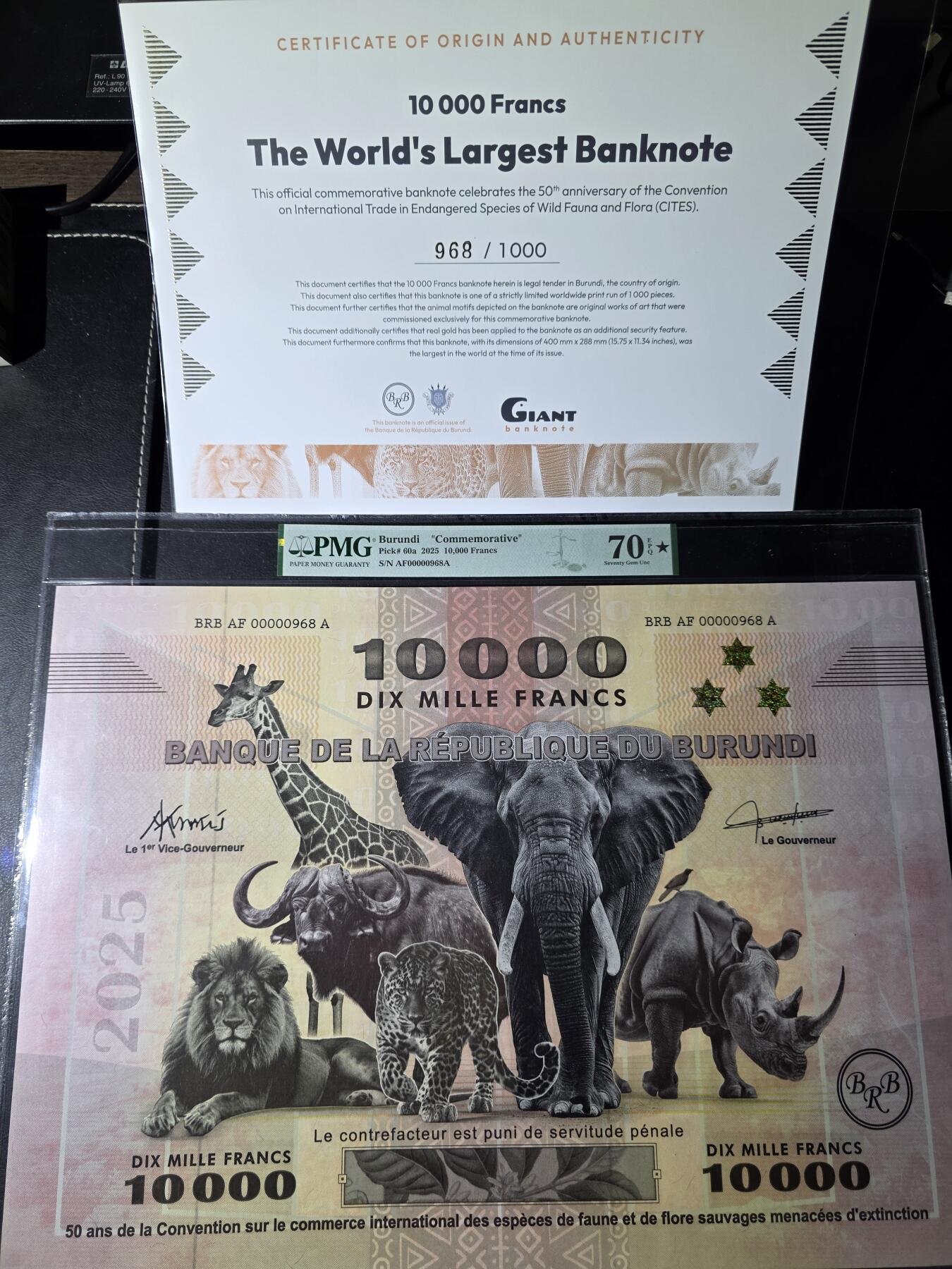叁拾收藏第33期 布隆迪世界最大尺寸纸钞2025年  10000法郎 纪念钞  总发行1000张  968号 PMG70分 满分