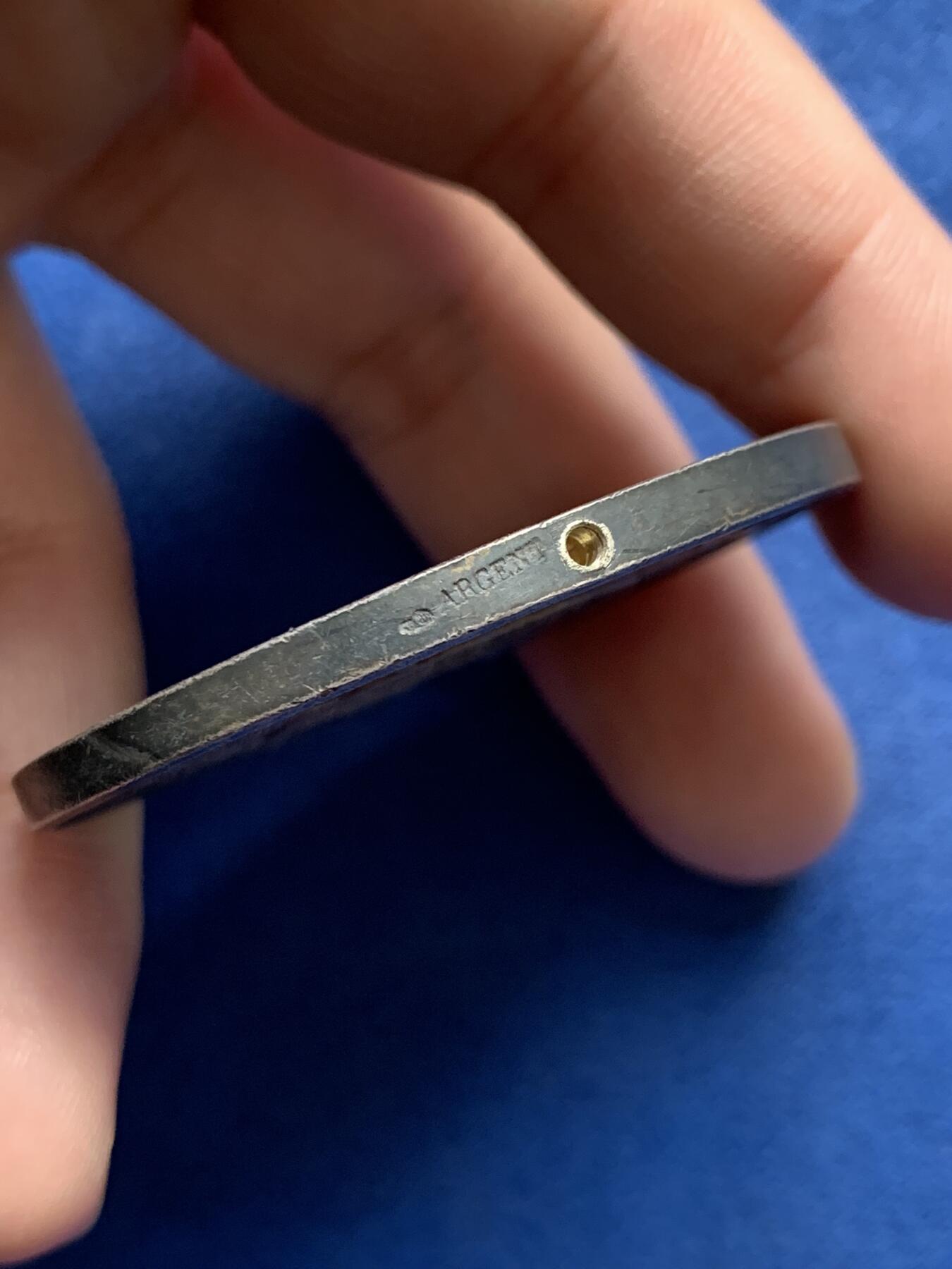 《竞宝斋》第434场 周日，周一2场连拍 （全场包邮） 法国巴黎雅典娜女神大银章 丰饶角银标 62.05克 50.6mm 12点处有钻孔