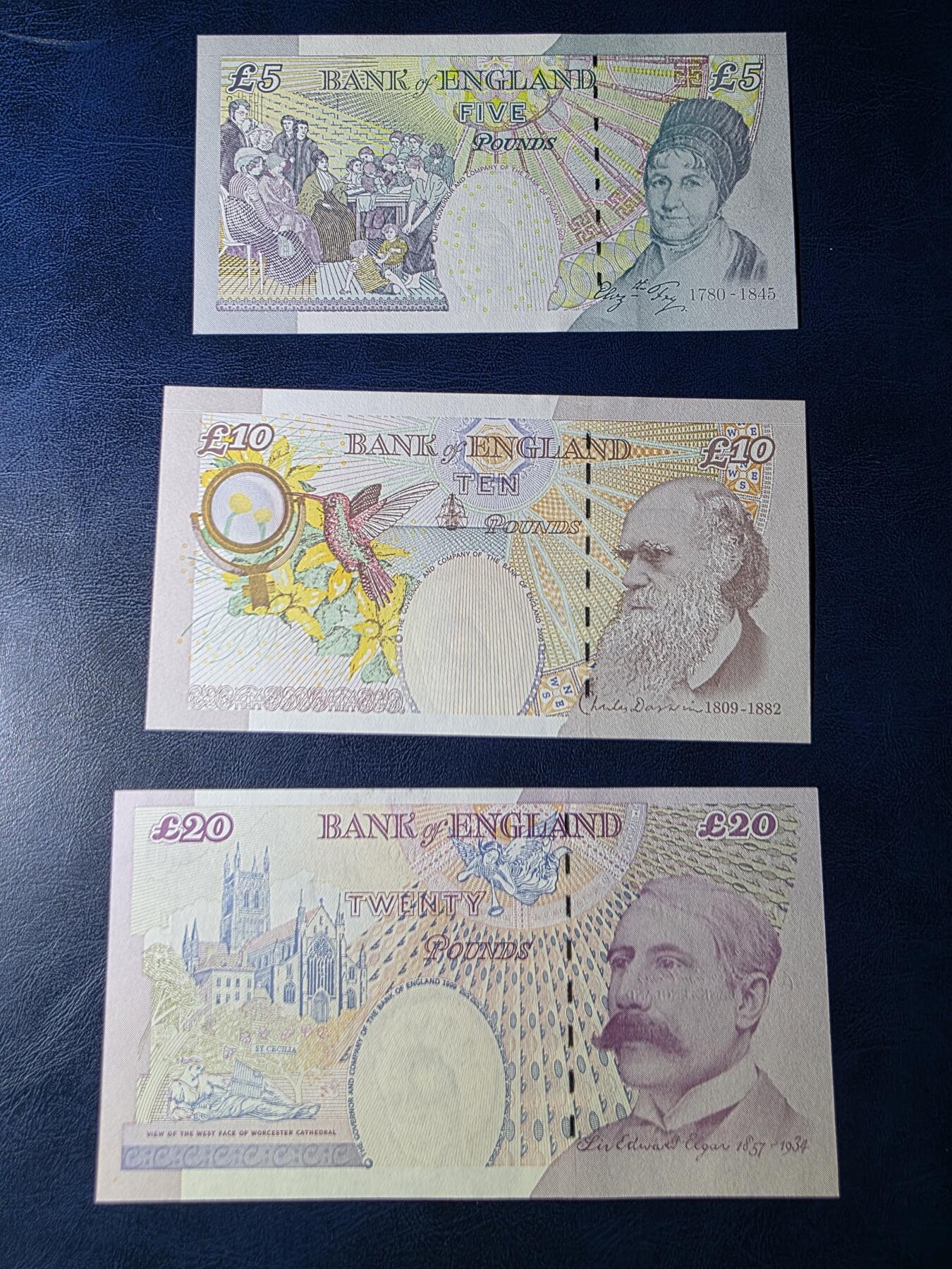 叁拾收藏第33期 英国E序列再版 3张  UNC（20面值全息有处小瑕疵）