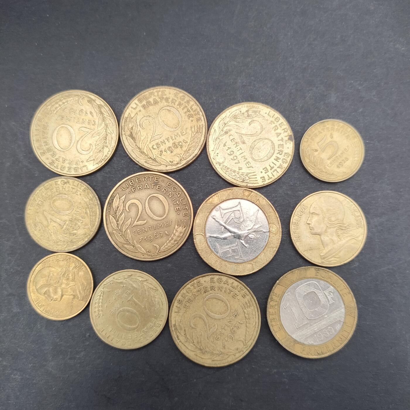 猩哥外币小铺➨【第200场】 法国12个