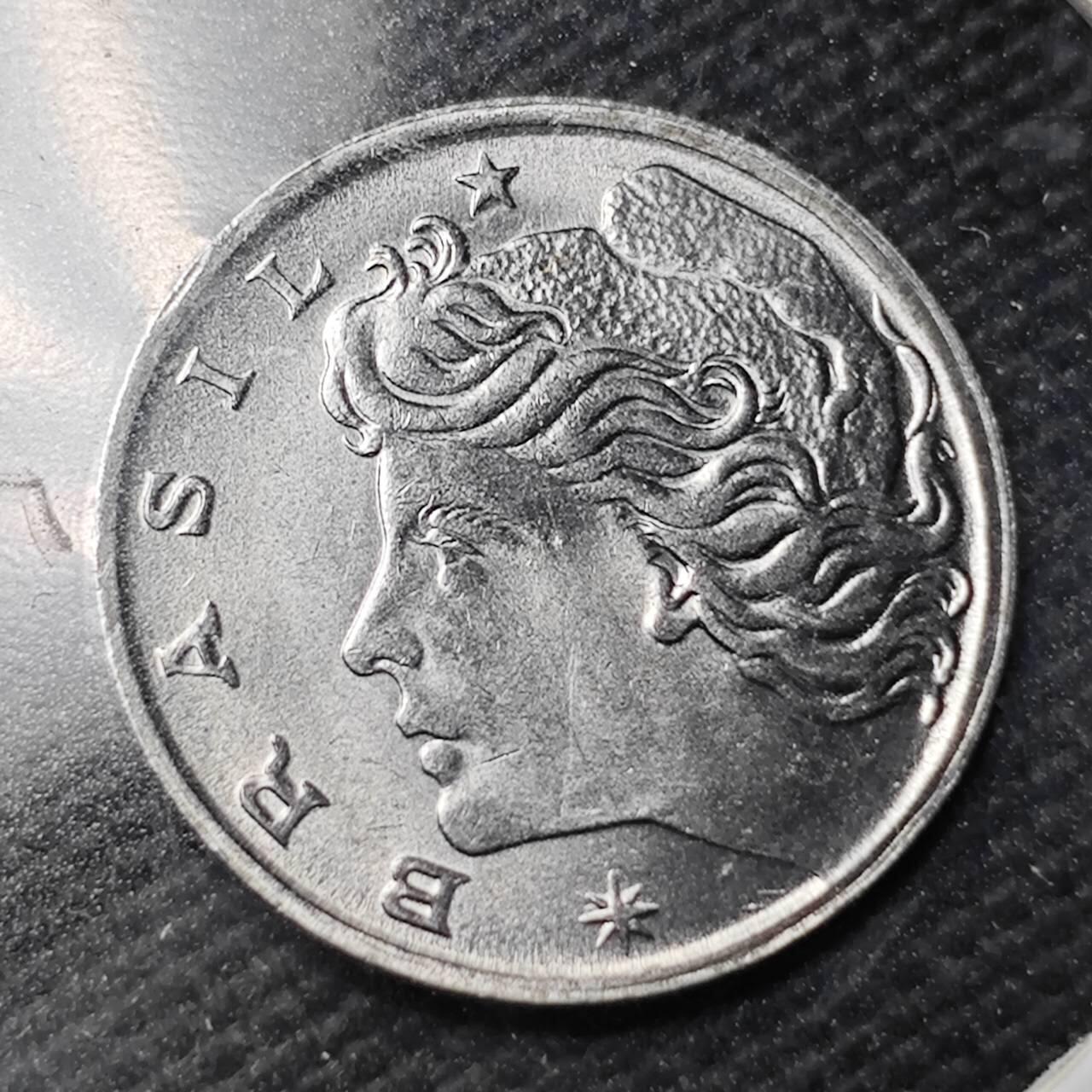 KK钱币收藏小铺  第363场  2月预留时间 周末发货  1975巴西1分纪念币 好品