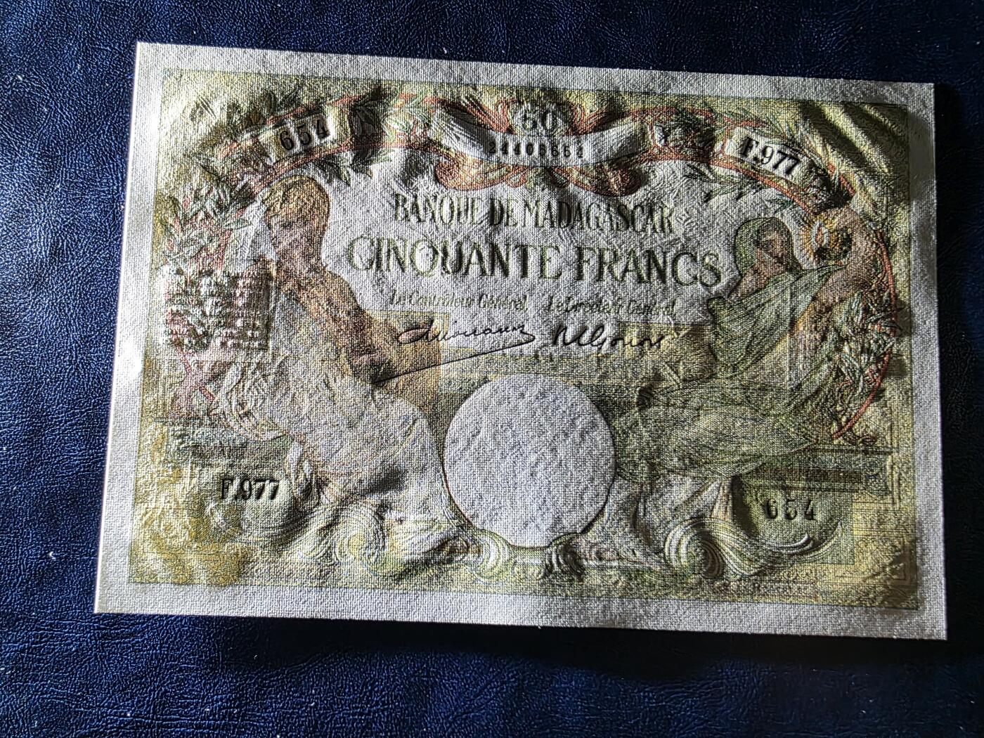 叁拾收藏第33期 法属马达加斯加1937--1947年50法郎  大票副  Y.977知名号段  UNC