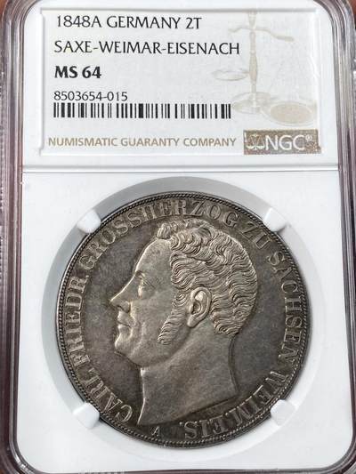 万国钱币拍卖第054期 - NGC MS64 1848德国萨克森-魏玛-埃森纳赫纹章2泰勒 高分极其罕见的小邦品种 纹章设计极具特色 通体五彩裹身 底板类镜面质感 NGC唯一冠军分 可遇不可求的顶级状态 错过难寻