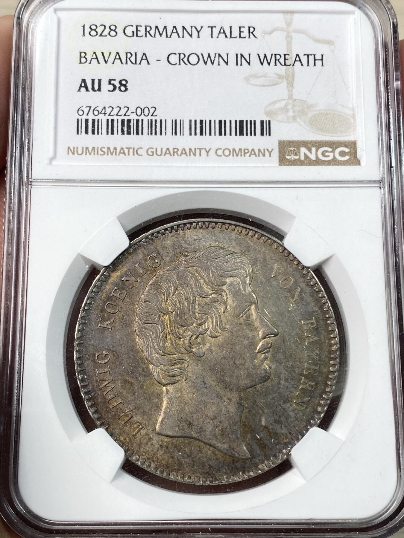 万国钱币拍卖第054期 NGC AU58 1828年德国巴伐利亚路德维希一世皇冠流通大泰勒 经典路一年轻头像早期流通版本 炫丽火烧云彩顶级包浆状态
