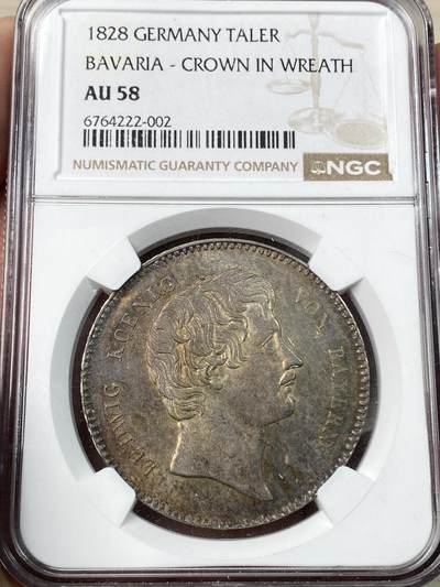 万国钱币拍卖第054期 - NGC AU58 1828年德国巴伐利亚路德维希一世皇冠流通大泰勒 经典路一年轻头像早期流通版本 炫丽火烧云彩顶级包浆状态