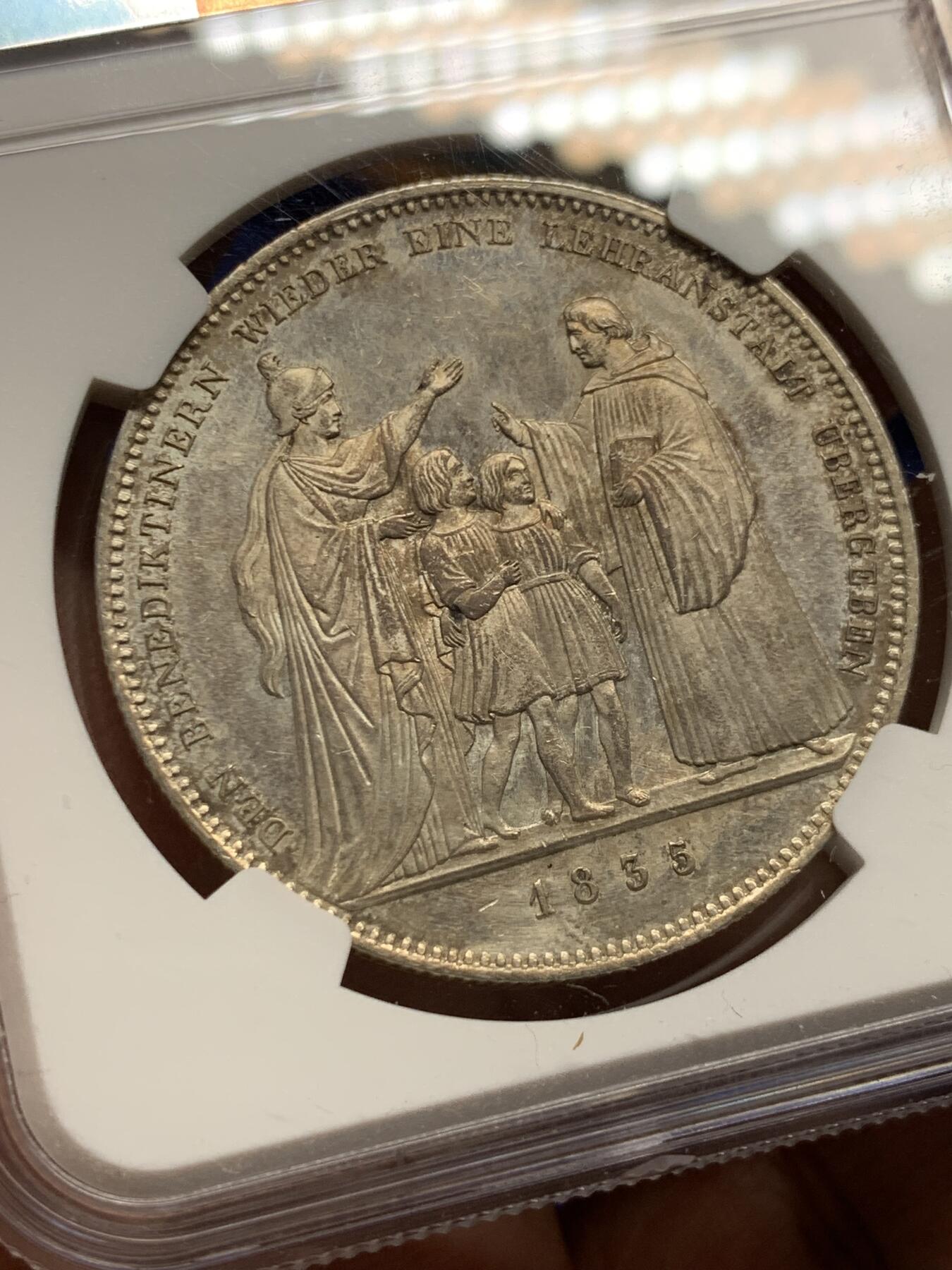 《竞宝斋》第434场 周日，周一2场连拍 （全场包邮） NGC UNC 德国 1835 巴伐利亚 本笃会学校纪念泰勒大银币 发丝清晰 底板也不错 值得入手的状态