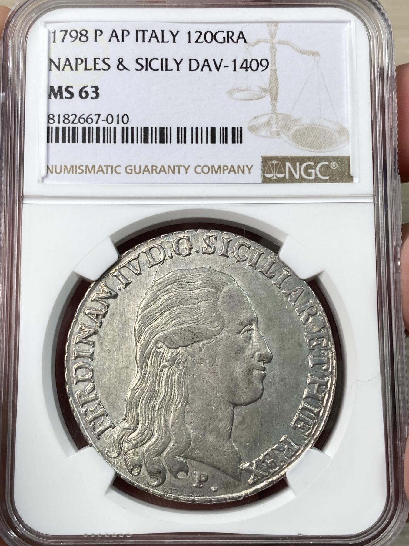 万国钱币拍卖第054期