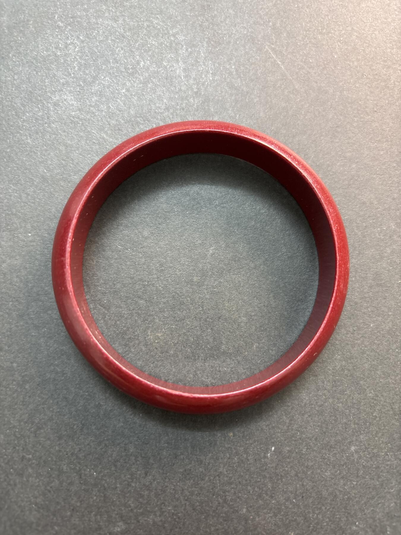 文馨钱币收藏第 278 场，银元，纸币，铜章场 长期接收代拍品 玉镯带盒子一个，什么货不懂