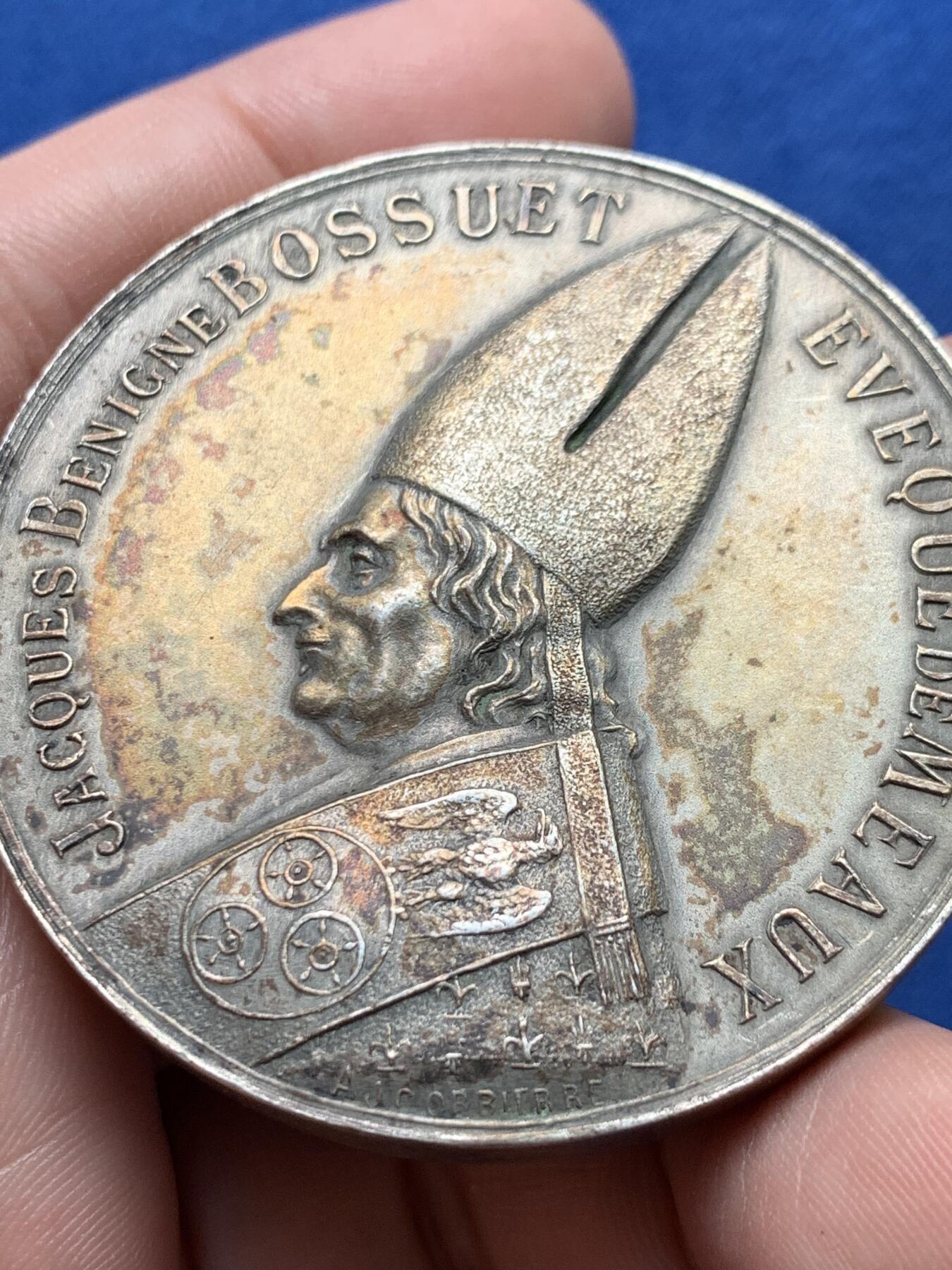 《竞宝斋》第434场 周日，周一2场连拍 （全场包邮） 莫城大主教雅克-贝尼涅·博须埃 镀银大铜章 手感一流 整体厚实 厚6mm 104.3克 直径52mm