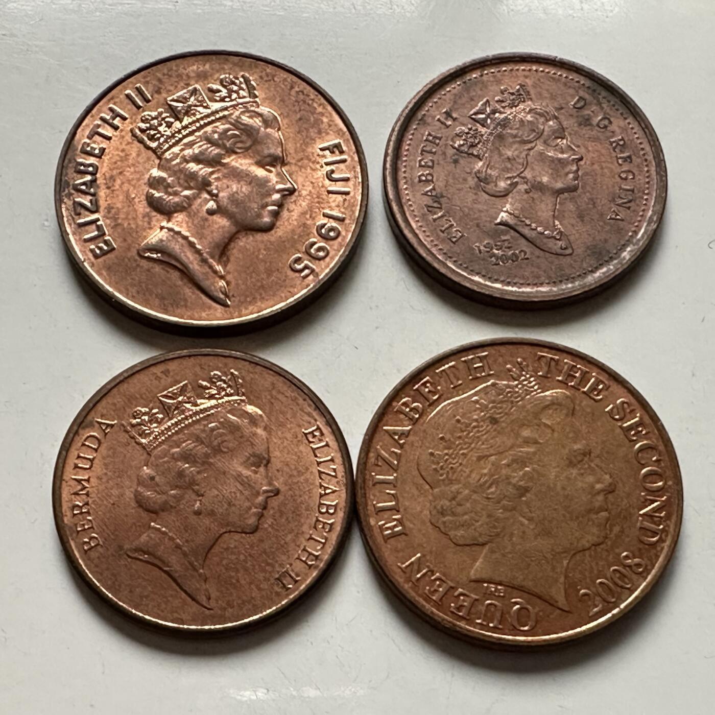 🌹外币初藏🌹🐯2025年第123场  每周二四六晚8️⃣点 接代拍 英系四枚