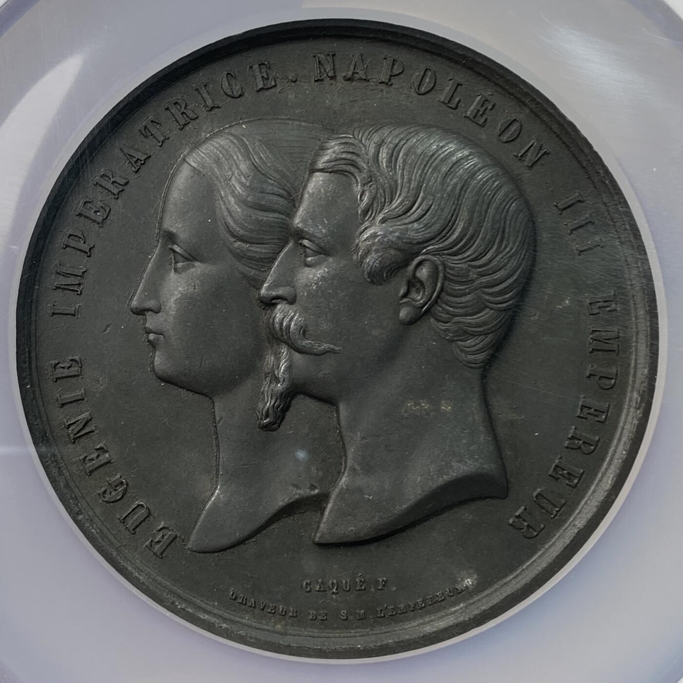 万国钱币拍卖第054期 NGC MS61 1855年法国巴黎世界博览会工业宫纪念大锌章 拿破仑三世与欧根妮皇后像 背面工业宫景观全貌 罕见高浮雕 68MM大规格