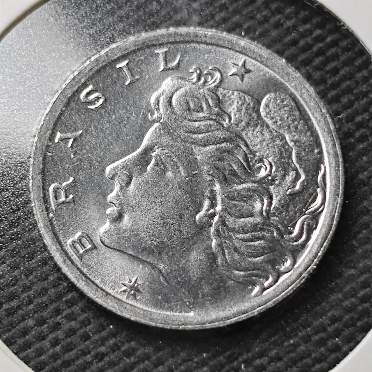 KK钱币收藏小铺  第363场  2月预留时间 周末发货  1975巴西2分 好品纪念币