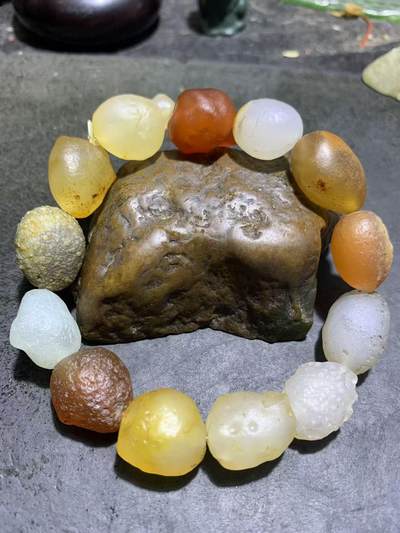 精美阿拉善彩珠玛瑙原石手串一条，。 - 精美阿拉善彩珠玛瑙原石手串一条，。