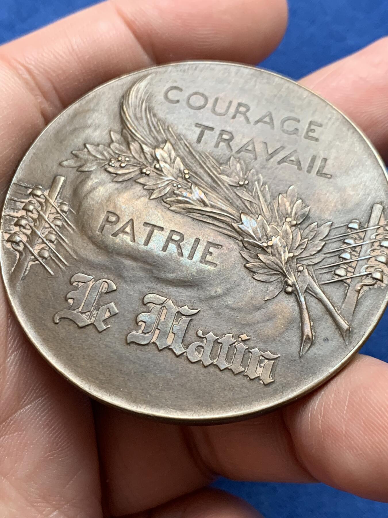 《竞宝斋》第434场 周日，周一2场连拍 （全场包邮） 法兰西《晨报》颁发纪念铜章 63.45克 51.2mm 丰饶角铜标