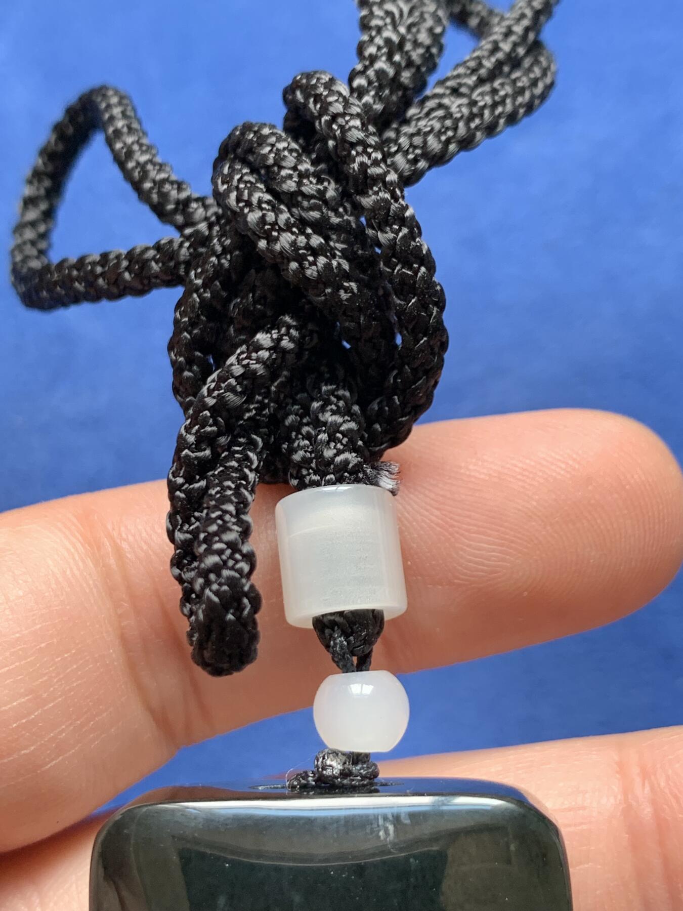 《竞宝斋》第434场 周日，周一2场连拍 （全场包邮） 墨色玉牌平安无事牌，50*30.3mm，总重约50克，抛光非常美