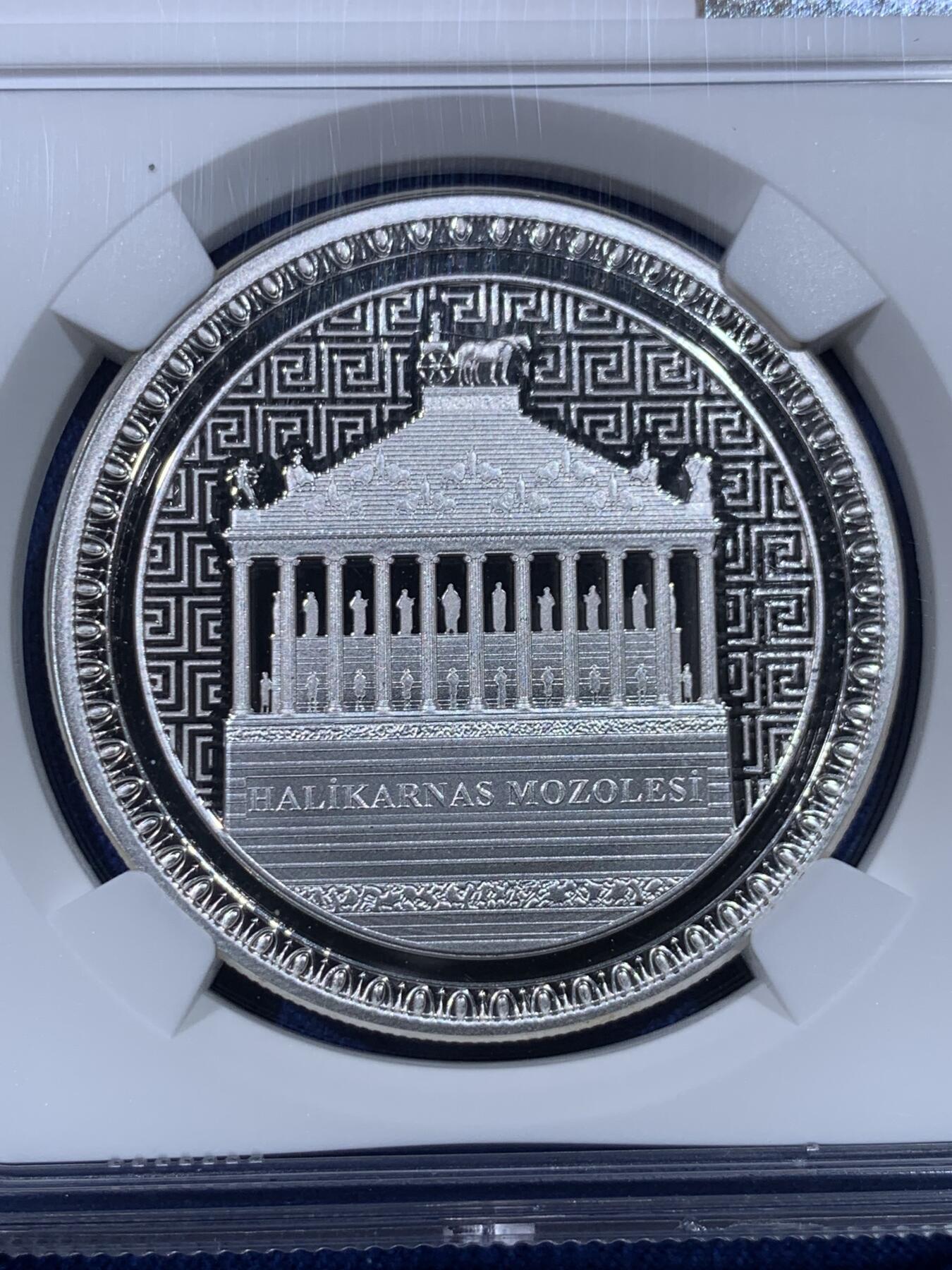 《竞宝斋》第434场 周日，周一2场连拍 （全场包邮） NGC PF69UC 土耳其2024年世界七大奇迹-哈利阿纳苏斯陵20里拉精制纪念银币（局部细节精湛需要放大镜欣赏~限量发行3千枚，克重1盎司，925银，币径38.61MM）