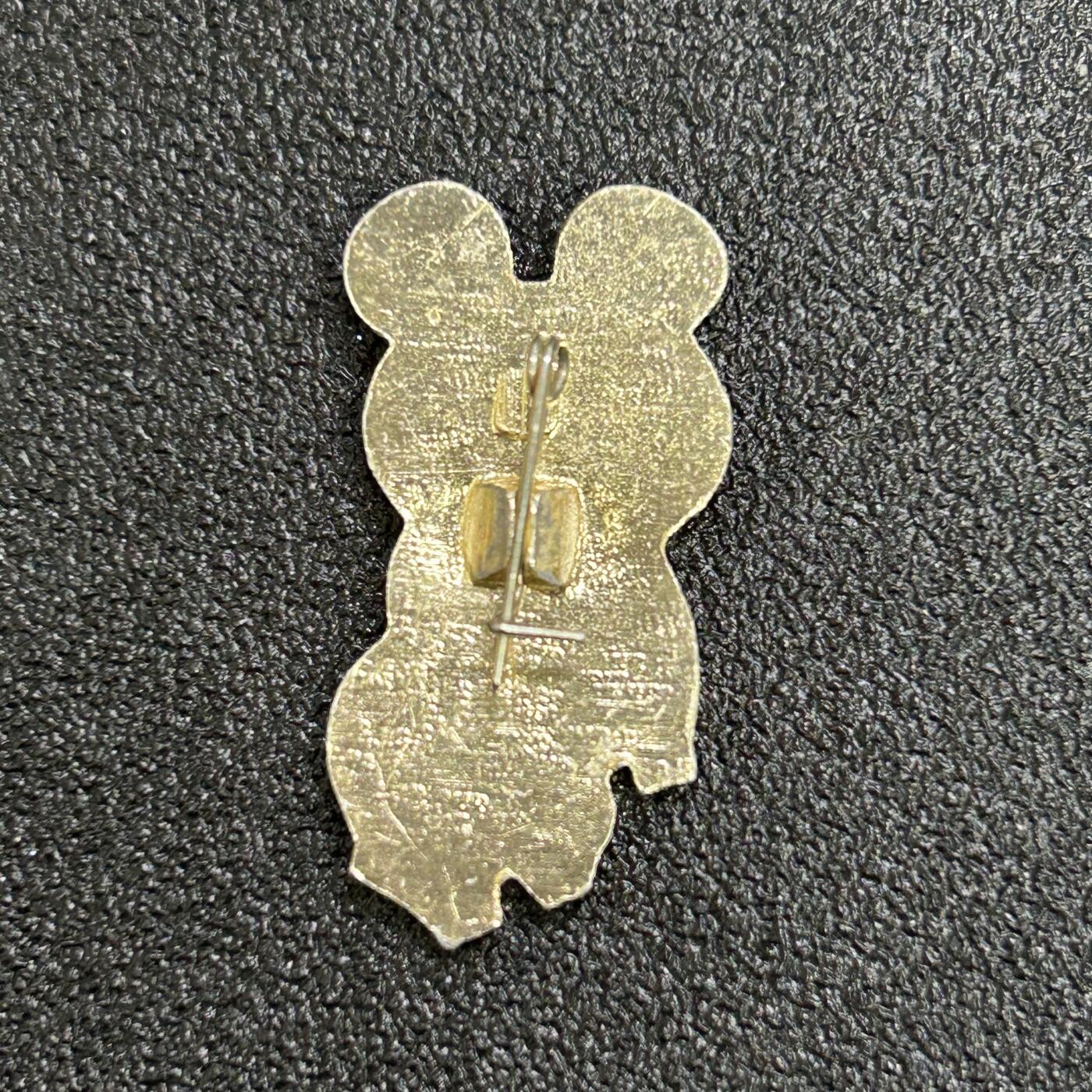 西秦中古拍卖第六十四期 苏联1980年莫斯科奥运会吉祥物小熊米莎纪念章