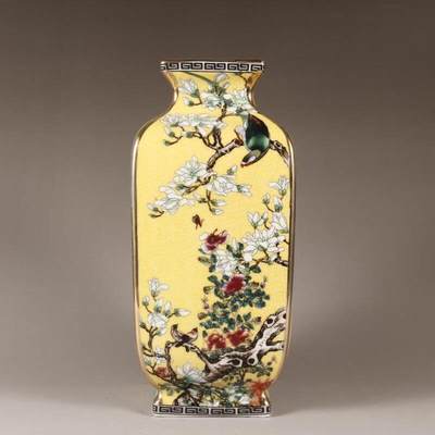 听雨轩（15） - 清乾隆珐琅彩浅黄色四方瓶摆件 高约26cm