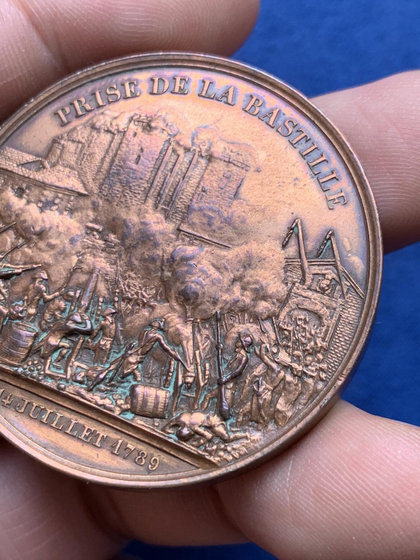 《竞宝斋》第434场 周日，周一2场连拍 （全场包邮） 法国 1842-1845 攻占巴士底狱 铜章 早期船首边铭 41.8克 42.3mm