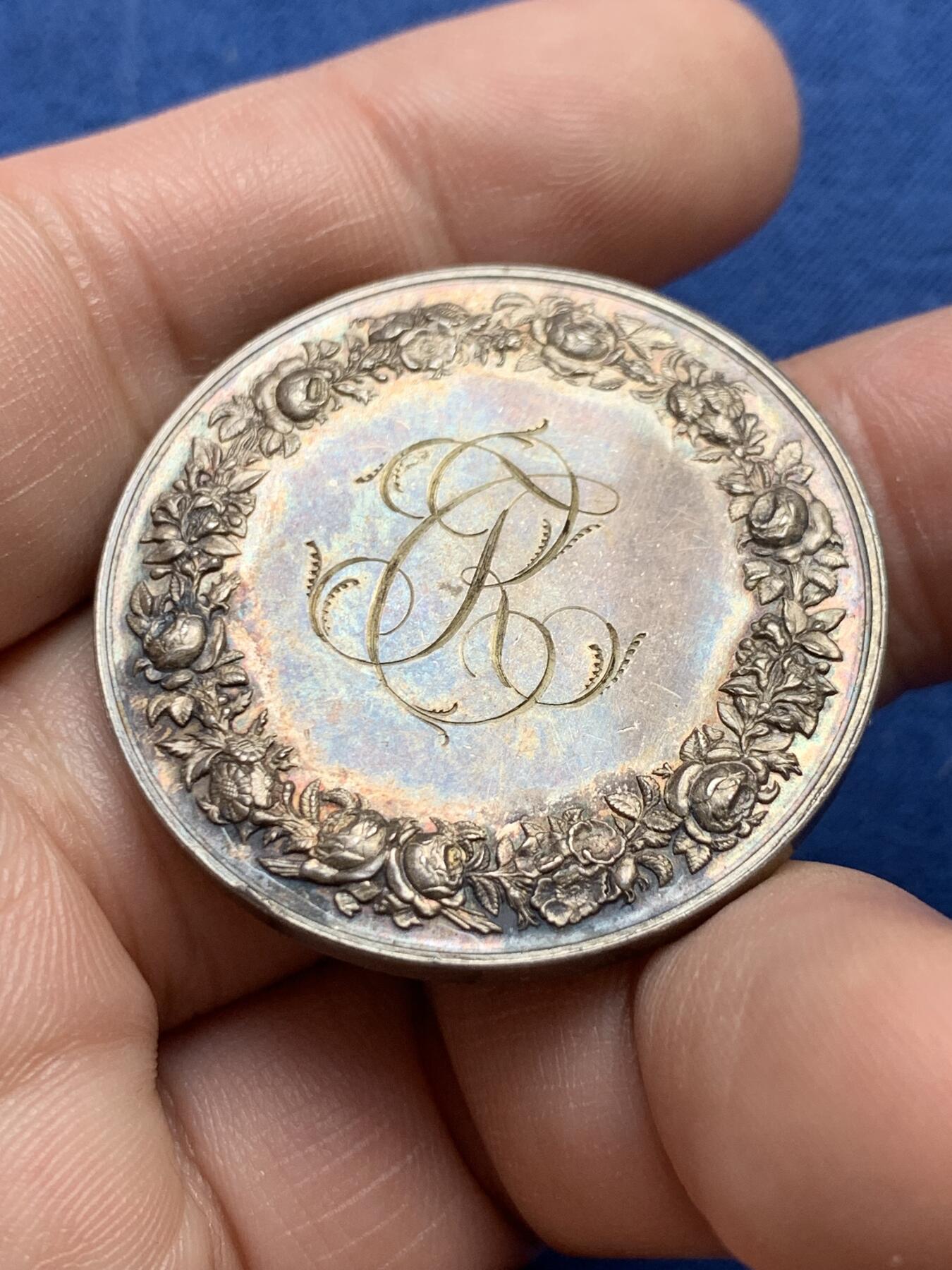 《竞宝斋》第434场 周日，周一2场连拍 （全场包邮） 法国婚礼银章 22克 36.1mm 丰饶角银标 带盒