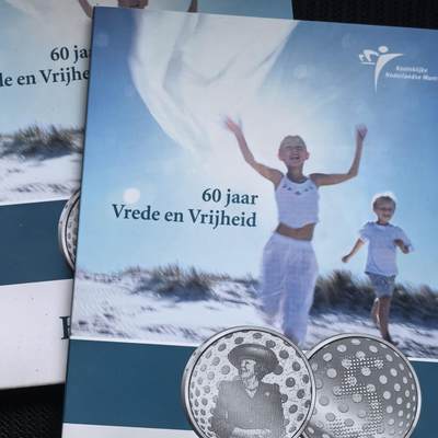 道一币馆币章第一百五十四场 - 原包装 荷兰2005年欧洲和平自由60周年5欧元精制银币