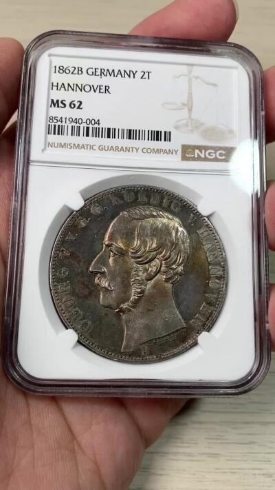 万国钱币拍卖第054期