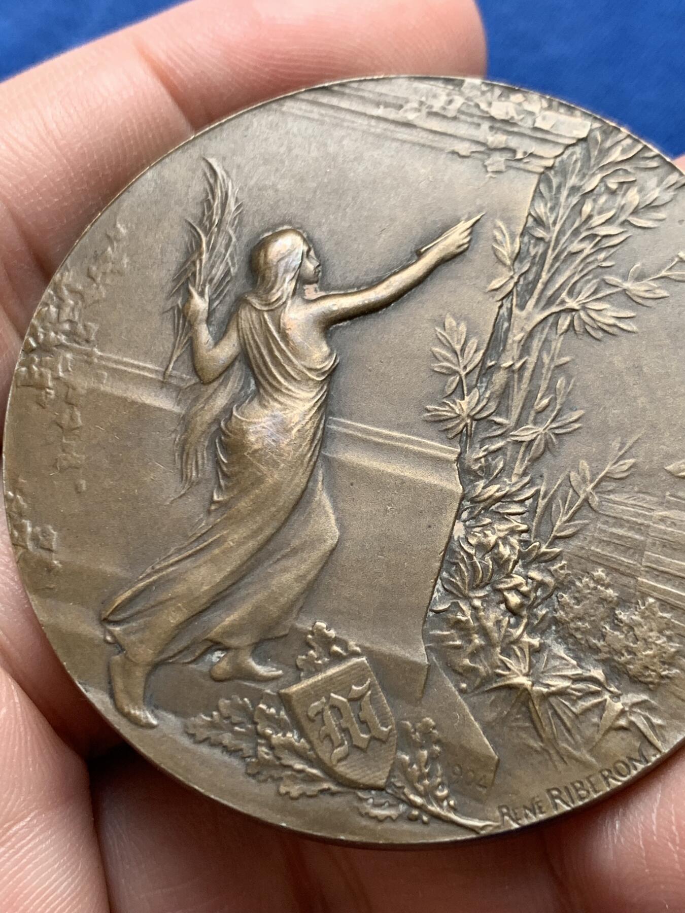 《竞宝斋》第434场 周日，周一2场连拍 （全场包邮） 法兰西《晨报》颁发纪念铜章 63.45克 51.2mm 丰饶角铜标