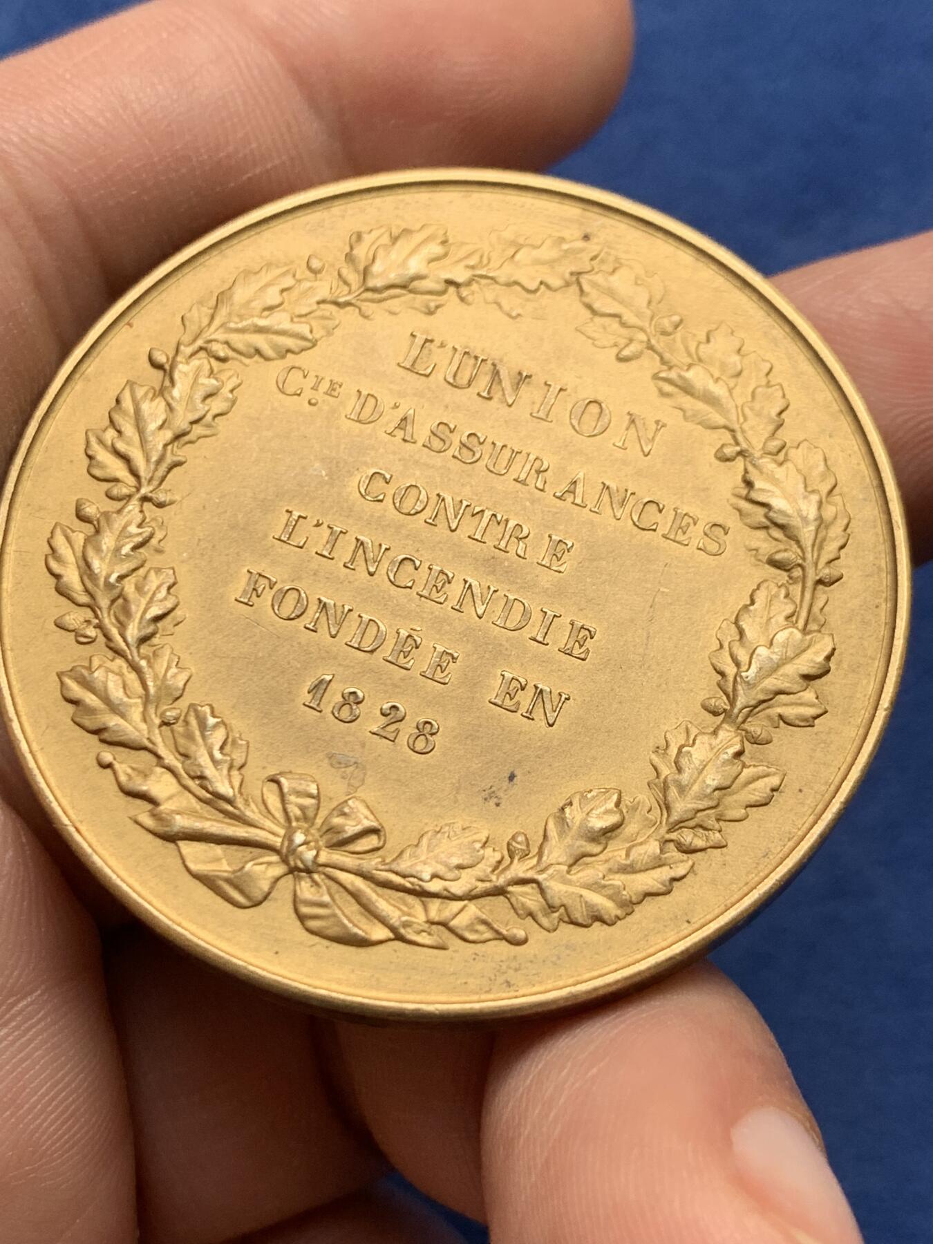 《竞宝斋》第434场 周日，周一2场连拍 （全场包邮） 法国联合火灾保险公司镀金银章 48.7克 45.2mm 丰饶角1银标