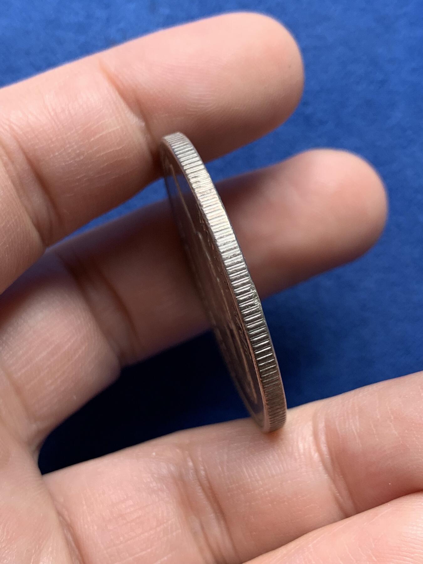 《竞宝斋》第434场 周日，周一2场连拍 （全场包邮） 委内瑞拉1936年5玻利瓦尔银币 AU品相 磨损较少 细节不错