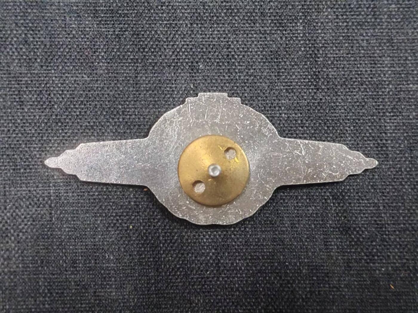 罗岚⭐爱藏⭐精品专拍第七场-分享拍场赚佣（周六有群拍，详细看简介） 民主德国早期一级人民军潜水员证章 非常少见 特殊兵种 转轮