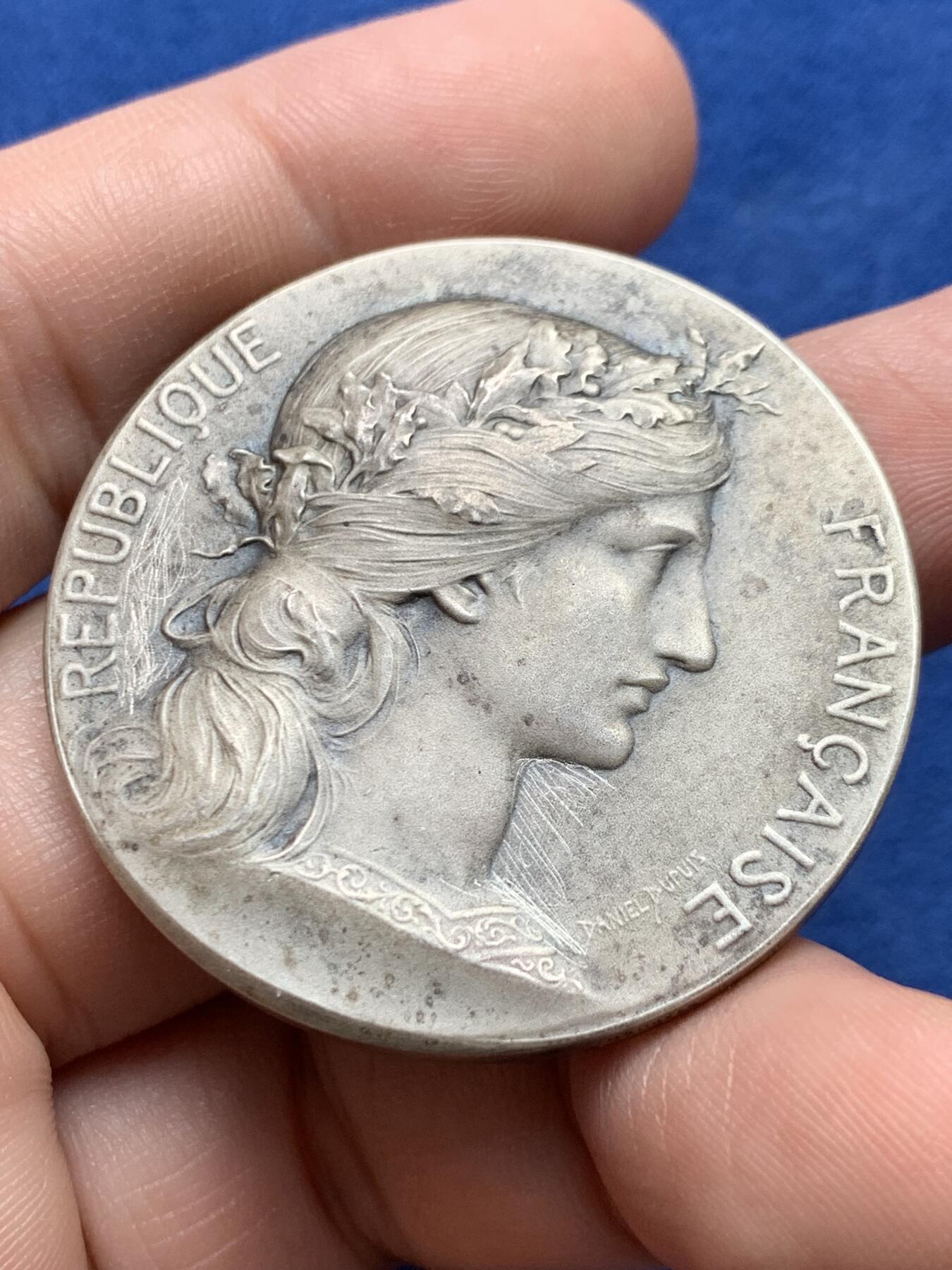 《竞宝斋》第434场 周日，周一2场连拍 （全场包邮） 法国玛丽安娜头像射击节银章 38.1克 41mm 丰饶角1银标