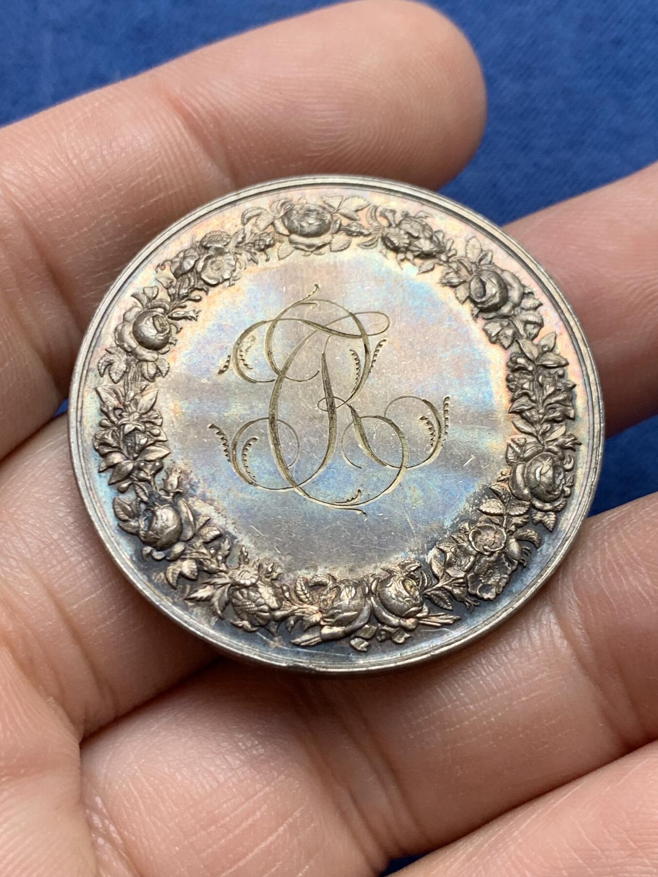 《竞宝斋》第434场 周日，周一2场连拍 （全场包邮） 法国婚礼银章 22克 36.1mm 丰饶角银标 带盒