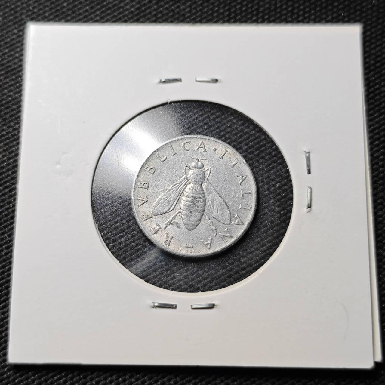 KK钱币收藏小铺  第363场  2月预留时间 周末发货  1954意大利2里拉