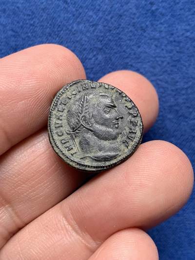 《竞宝斋》第434场 周日，周一2场连拍 （全场包邮） - 古罗马帝国 李锡尼一世 富利铜币 品相好，脸部表情炯炯有神，胡子和铭文清晰可见，2.73克。