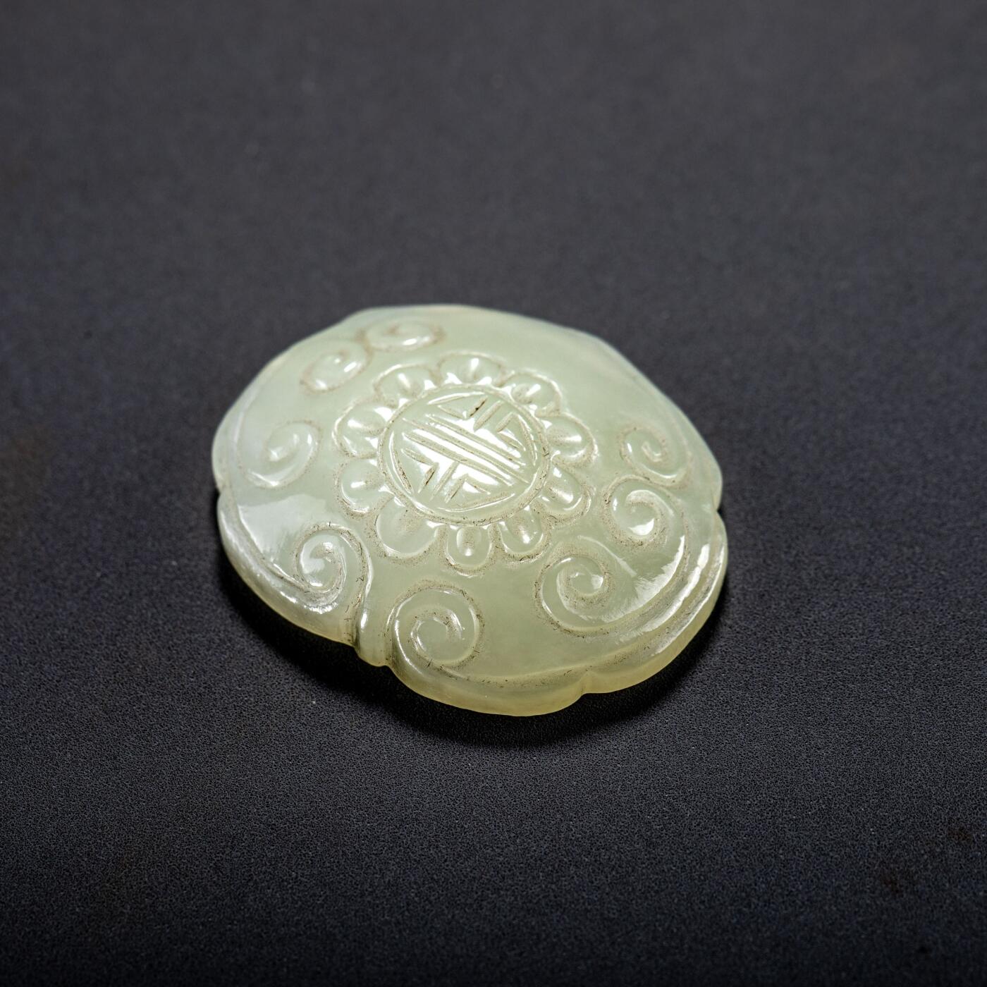 日本大阪雅和auction 2025金秋競賣會第一期 清 玉墜 玉珮 四點 尺寸:尺寸不一x4