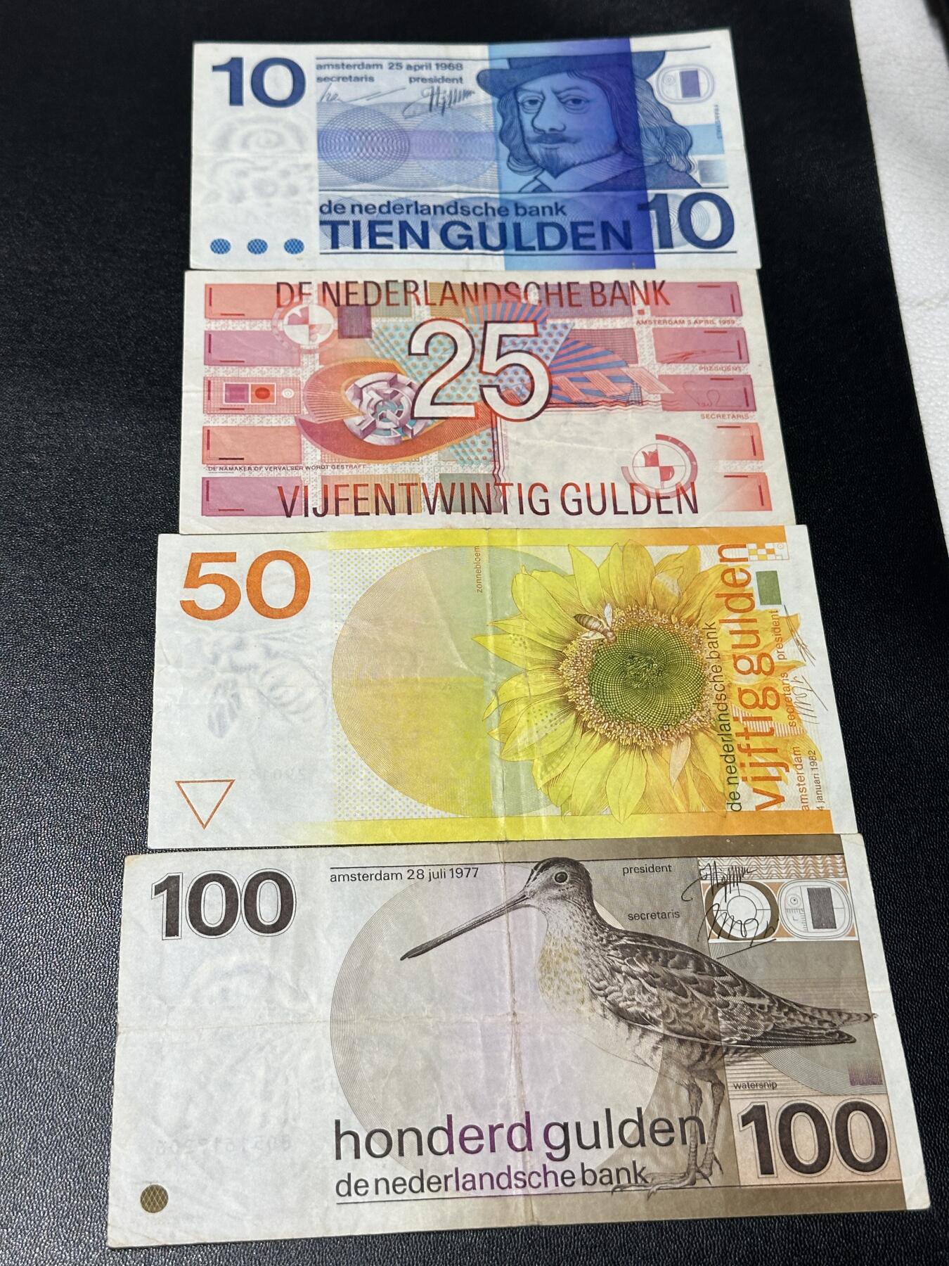 《外钞收藏家》第五百八十一期（畅拍场）（本平台长期征集拍品、欢迎藏友们联系合作）