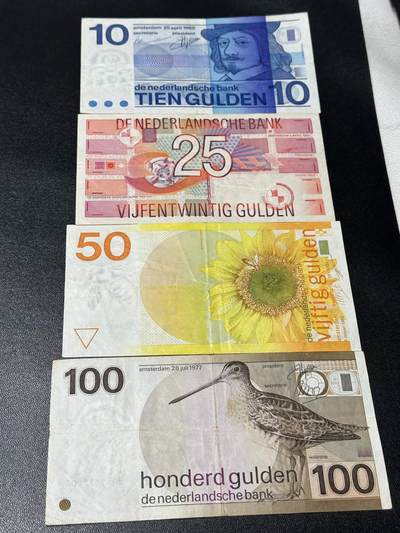 《外钞收藏家》第五百八十一期（畅拍场）（本平台长期征集拍品、欢迎藏友们联系合作） - 荷兰10-100盾 四张一起 非全新 品相如图