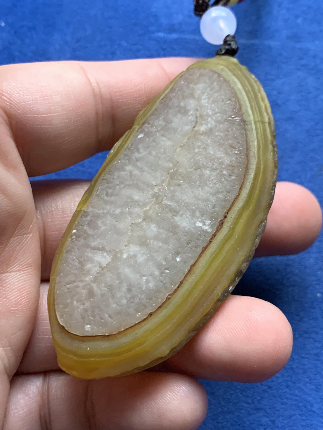 《竞宝斋》第435场 周日，周一2场连拍 （全场包邮） 龟背玛瑙手串和眼睛玛瑙吊坠各一个