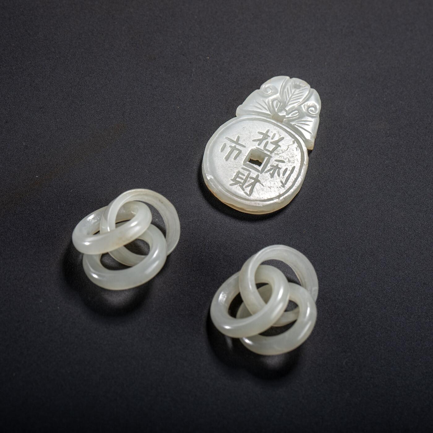 日本大阪雅和auction 2025金秋競賣會第一期 清 玉珮 玉連環 三點 尺寸:尺寸不一x3