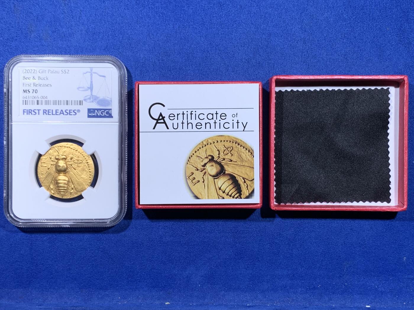 《竞宝斋》第435场 周日，周一2场连拍 （全场包邮） NGC MS70 帕劳蜜蜂-雄鹿镀金银币，寓意一路甜甜蜜蜜，复刻珍稀古币，采用智能造币技术，超高浮雕，实物精美，视觉冲击强，NGC首期蓝标，满分，带原盒原证书。