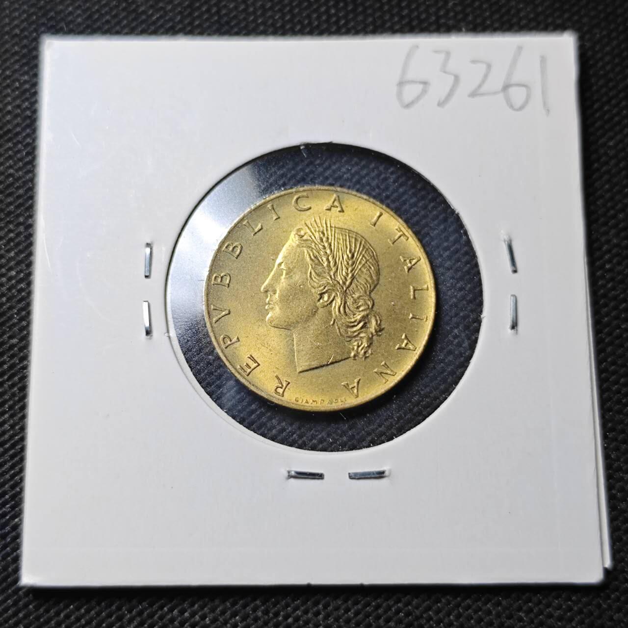 KK钱币收藏小铺  第363场  2月预留时间 周末发货  1979意大利20里拉铜币 好品