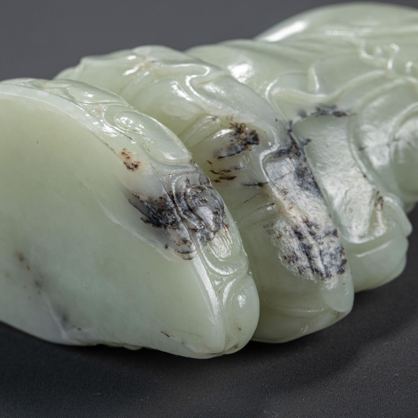 日本大阪雅和auction 2025金秋競賣會第一期 清 白玉釋迦摩尼坐像 尺寸:W:7 H:12.5cm 備註:盒付